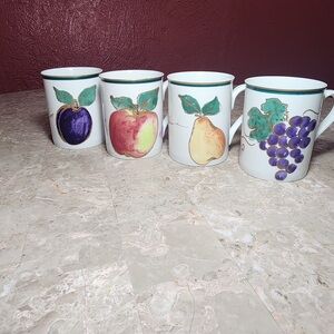Fruit-Themed Ceramic Mug Set